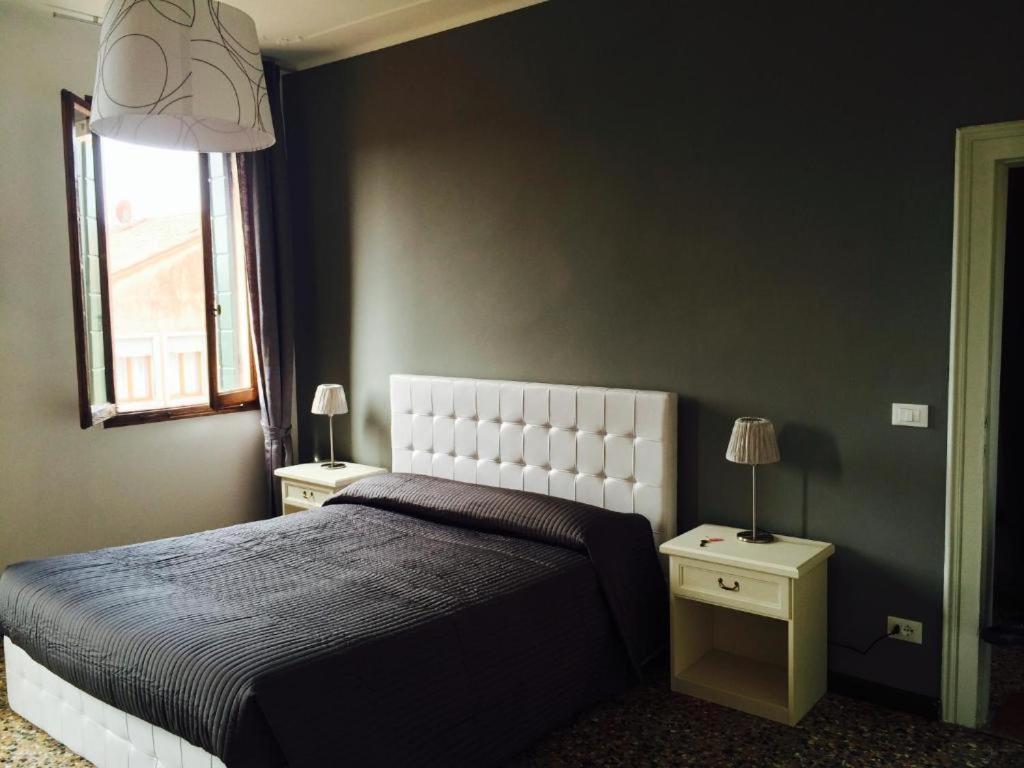Guest House Loredana Venice Exterior photo